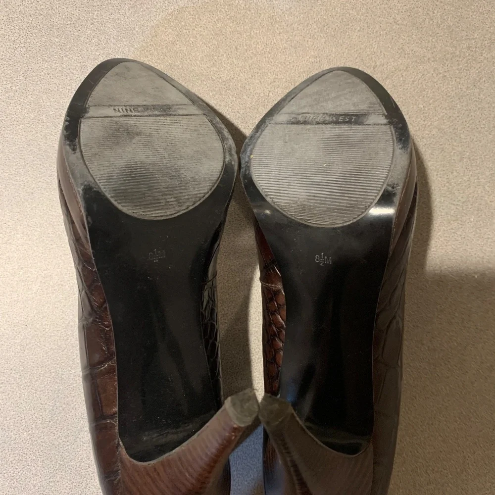 Nine West Brown Croc Print Leather Platform Pumps sz 8.5 M